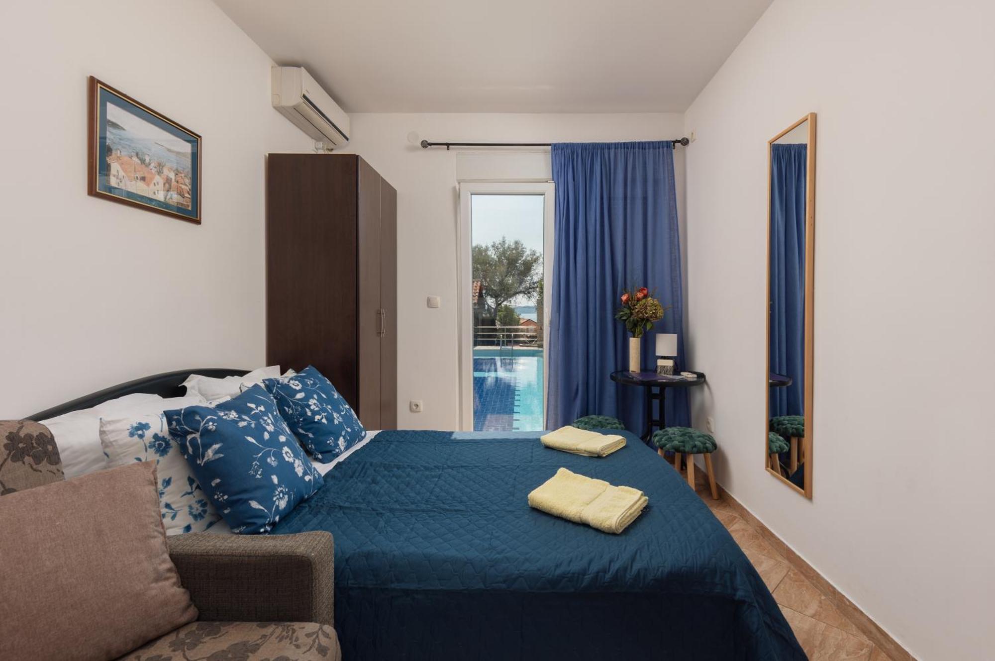 Villa Mia Apartments Bijela Esterno foto