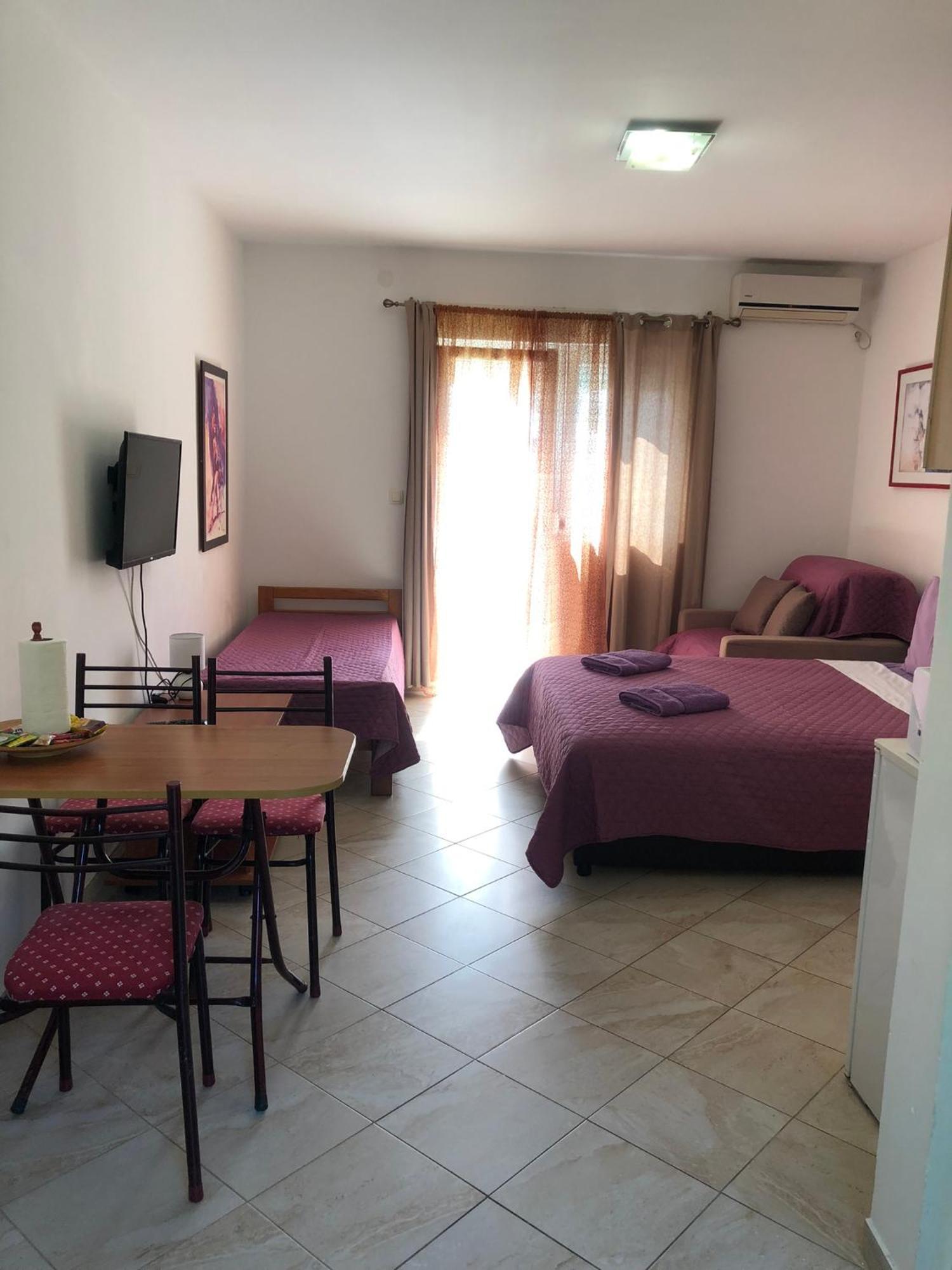 Villa Mia Apartments Bijela Esterno foto